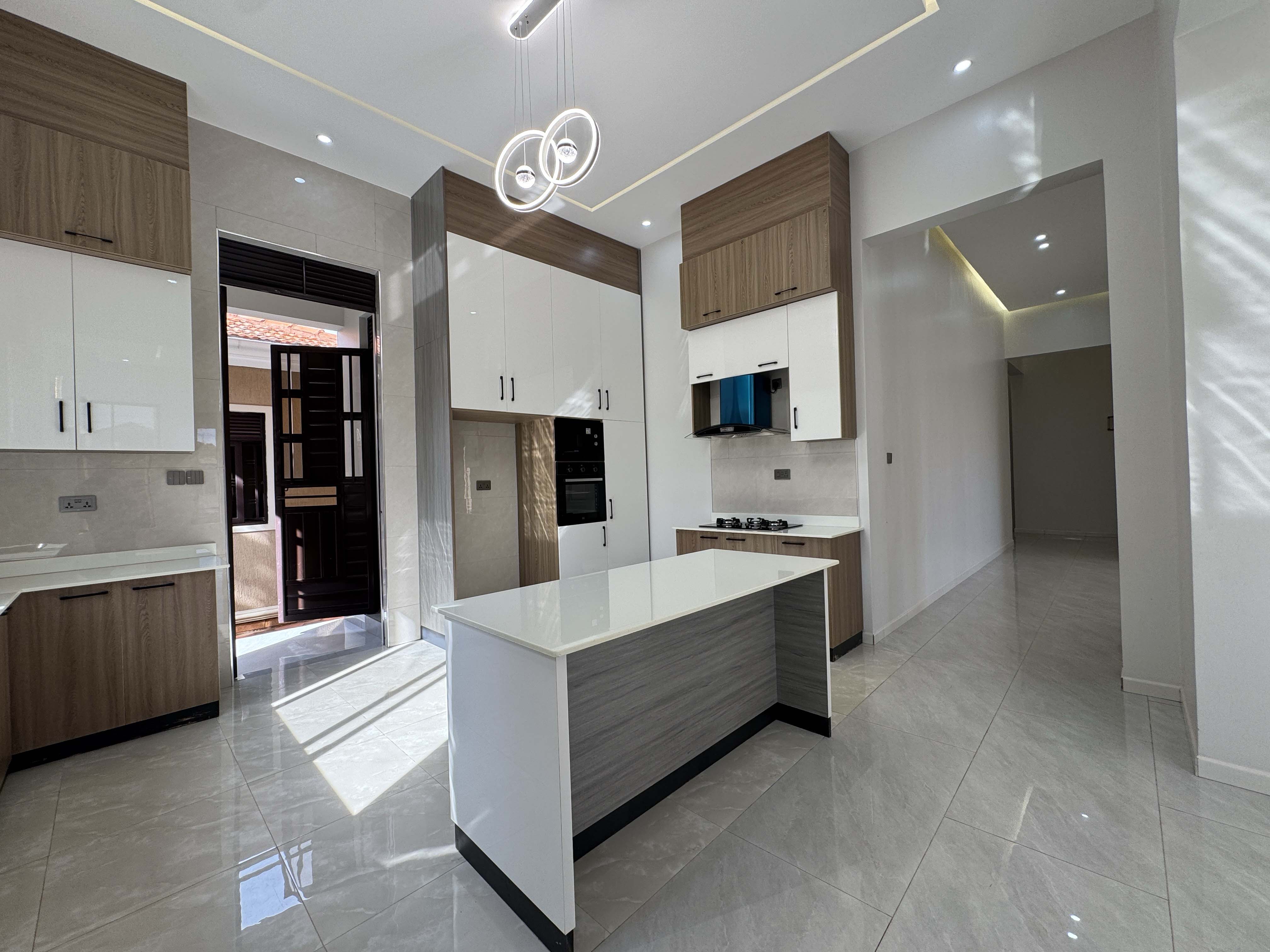 IMG_2744 Arkright Estate Bwebajja: 4-Bed Bungalow with Premium Finishing on 20 Decimals | Ready Mailo Title | UGX 950M | 20-Yr Mortgage Available