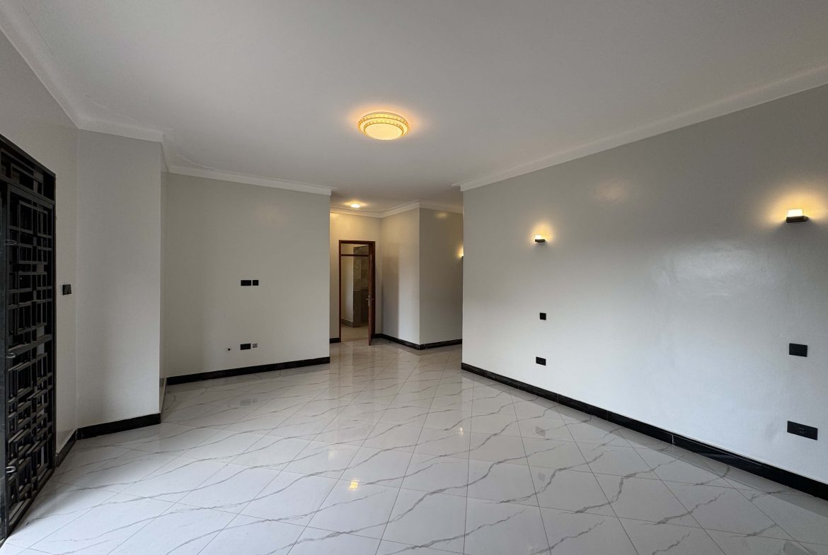 Estate Living in Kira: 4-Bed Family Home with 5 Baths, Staff Quarters & Ready Mailo Title | UGX 800M | 20-Year Mortgage Available