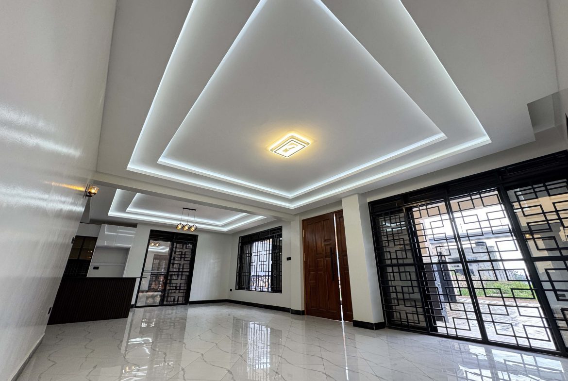 Estate Living in Kira: 4-Bed Family Home with 5 Baths, Staff Quarters & Ready Mailo Title | UGX 800M | 20-Year Mortgage Available
