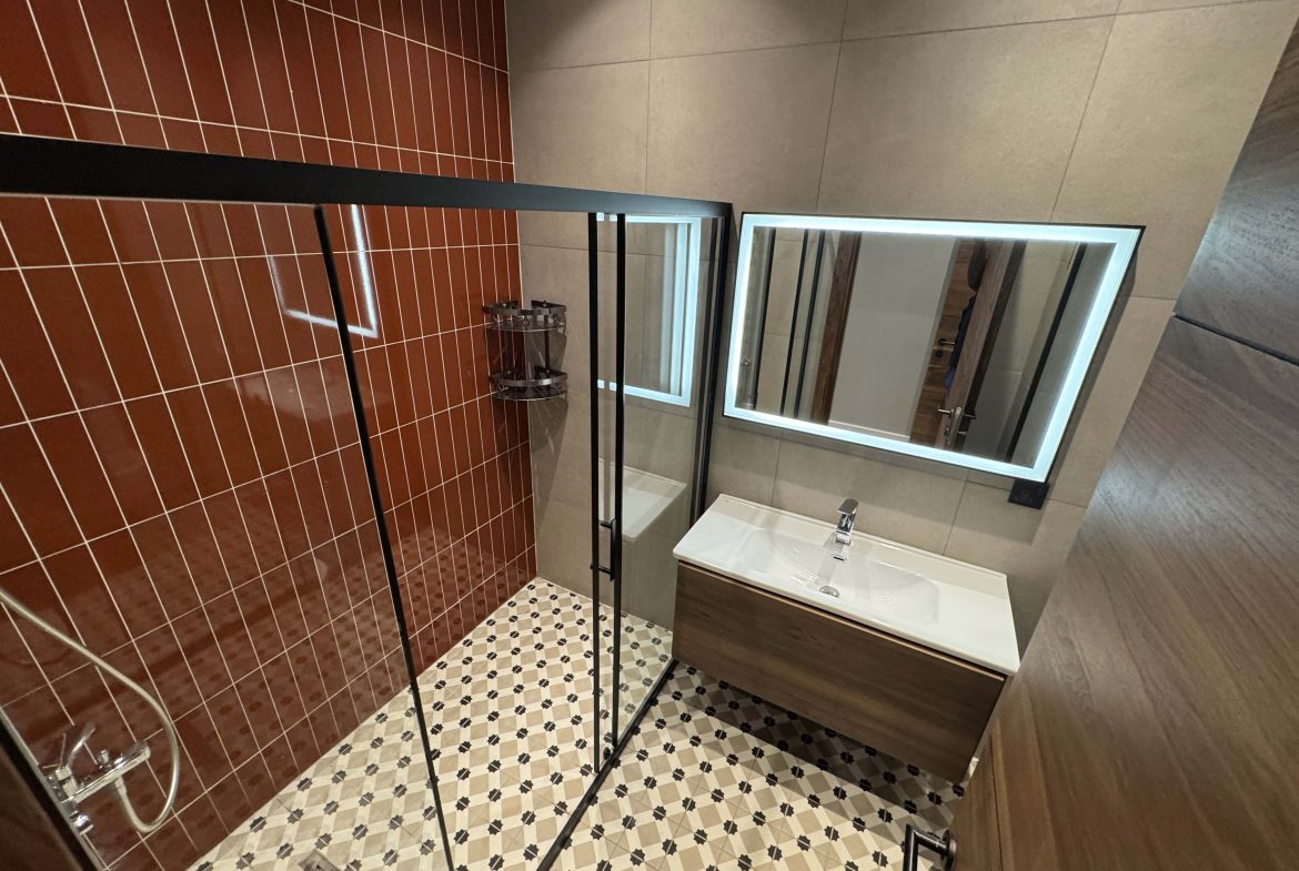 Kololo Executive Living: Modern 3-Bed Fully Furnished Apartment with Pool, Gym, Sauna & Lift | 6+ Month Leases