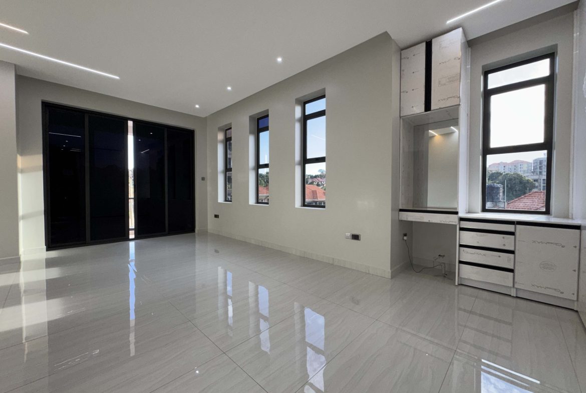 Estate Living Redefined: 6-Bedroom Family Home in Kyanja, Kampala | 7 Baths, Staff Quarters & Clean Private Mailo Title