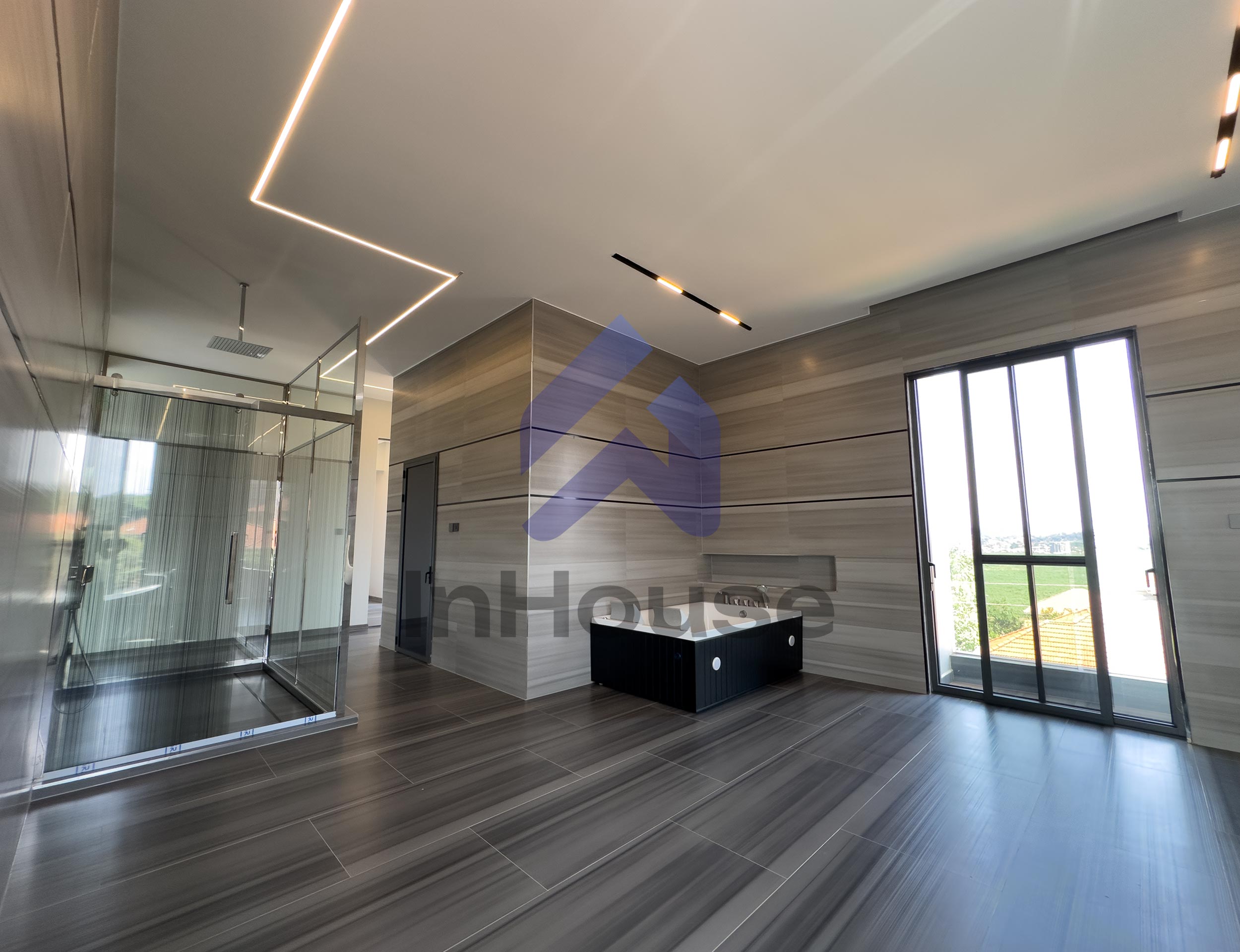 THE MOST BEAUTIFUL MEGA MODERN HOUSE IN MUNYONYO, KAMPALA – $1,200,000 USD*