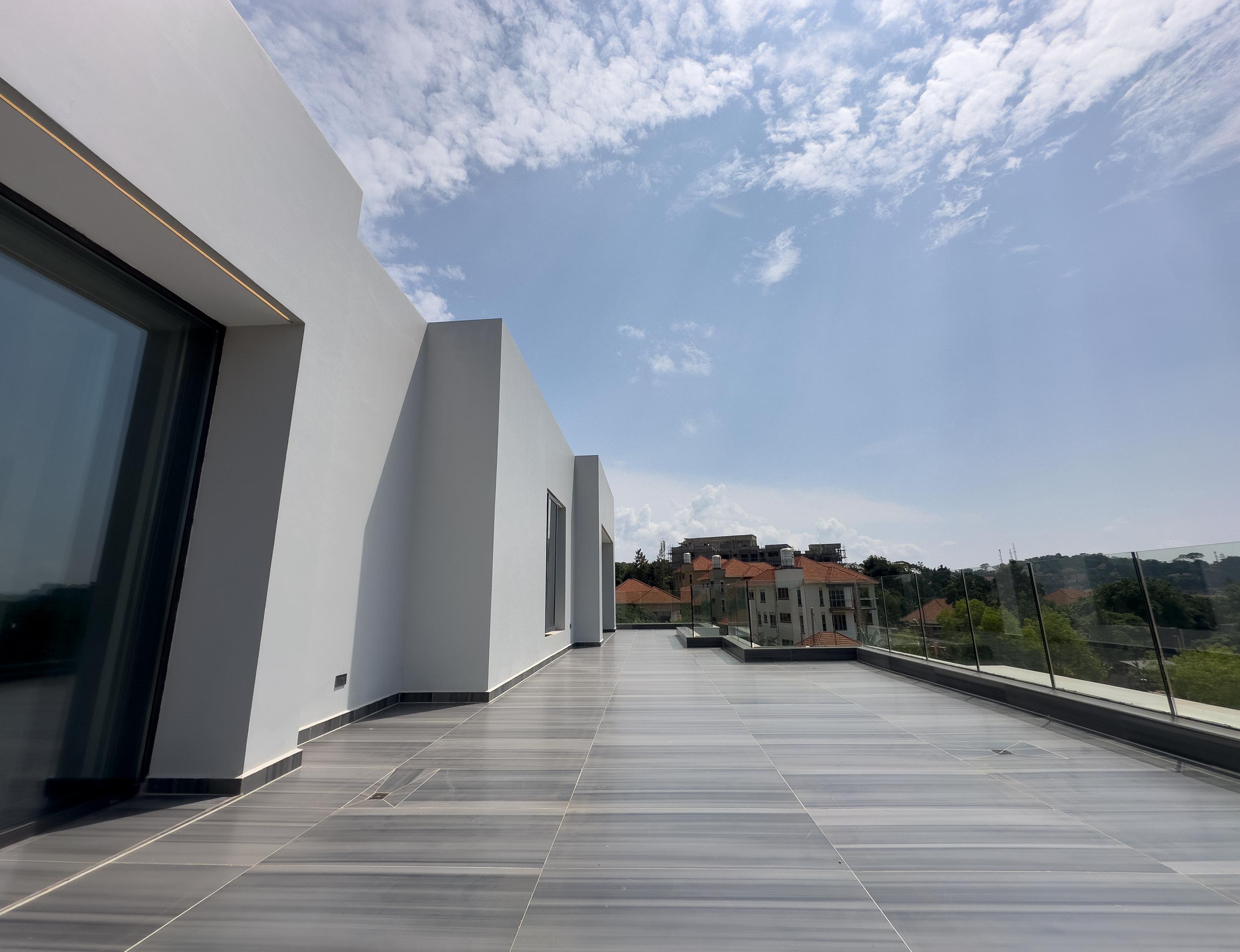 THE MOST BEAUTIFUL MEGA MODERN HOUSE IN MUNYONYO, KAMPALA – $1,200,000 USD*