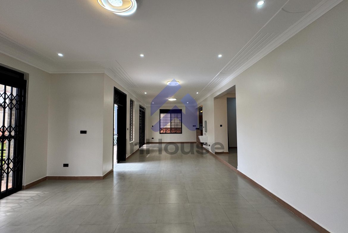 TOUR THIS UGX 1.2B 5-Bed Double Story Mansion in Arkright Estate | 5 Baths, Outside Kitchen + 2 Extra Rooms | 18 Decimals
