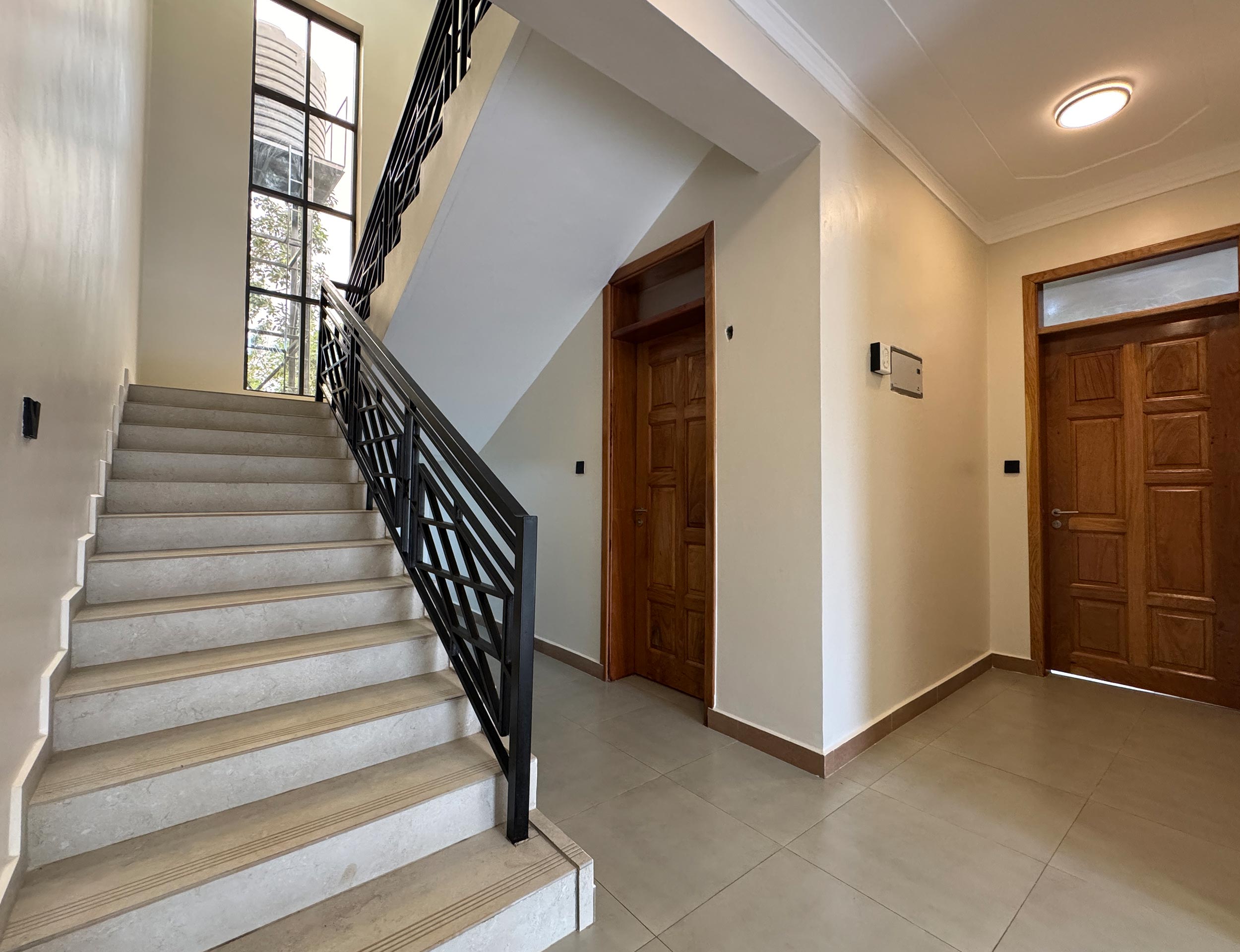 TOUR THIS UGX 1.2B 5-Bed Double Story Mansion in Arkright Estate | 5 Baths, Outside Kitchen + 2 Extra Rooms | 18 Decimals