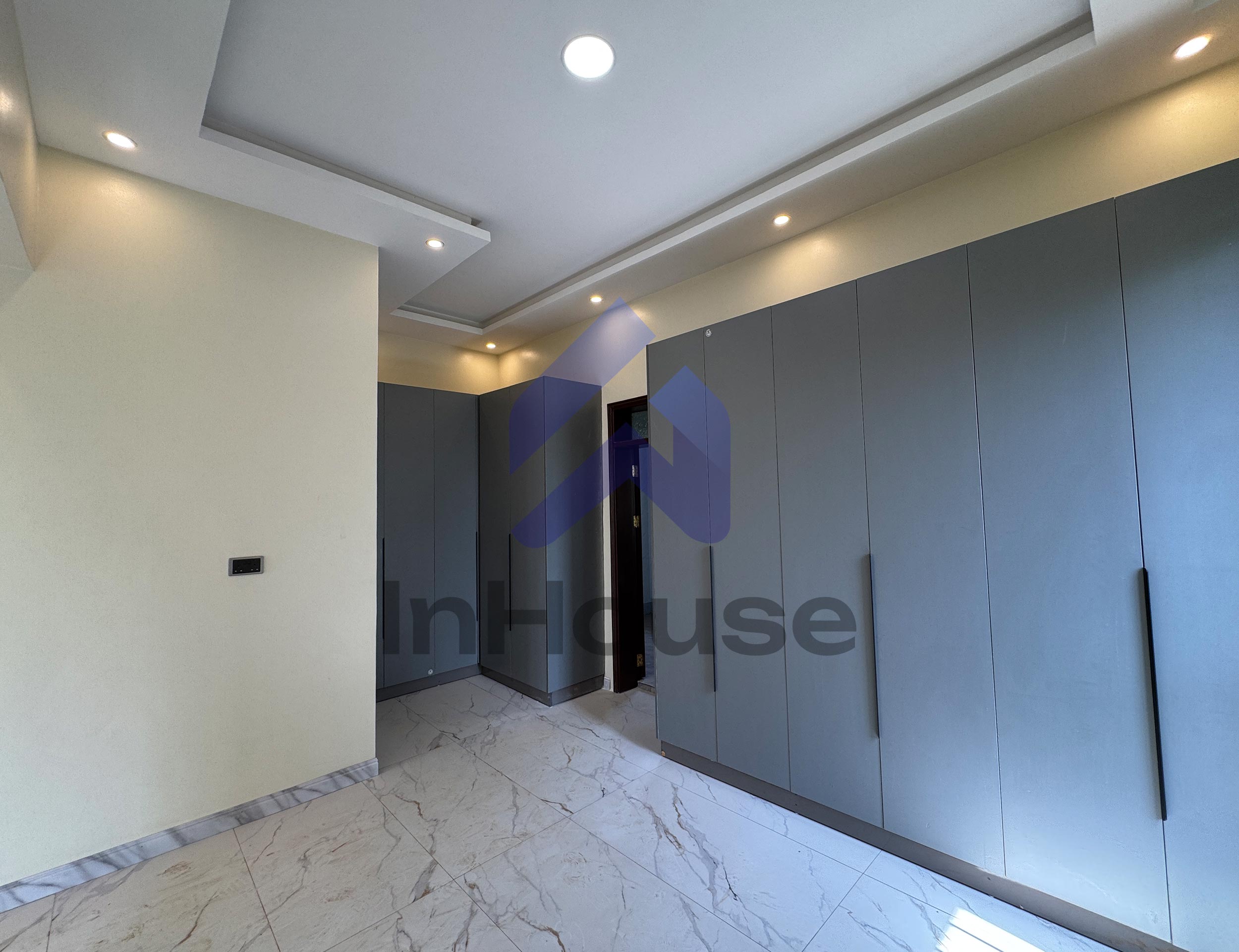 Untitled-4 UGX 1.1B 5-Bed Double Story House in Kira Town | 5 Baths, Outside Kitchen | 17 Decimals