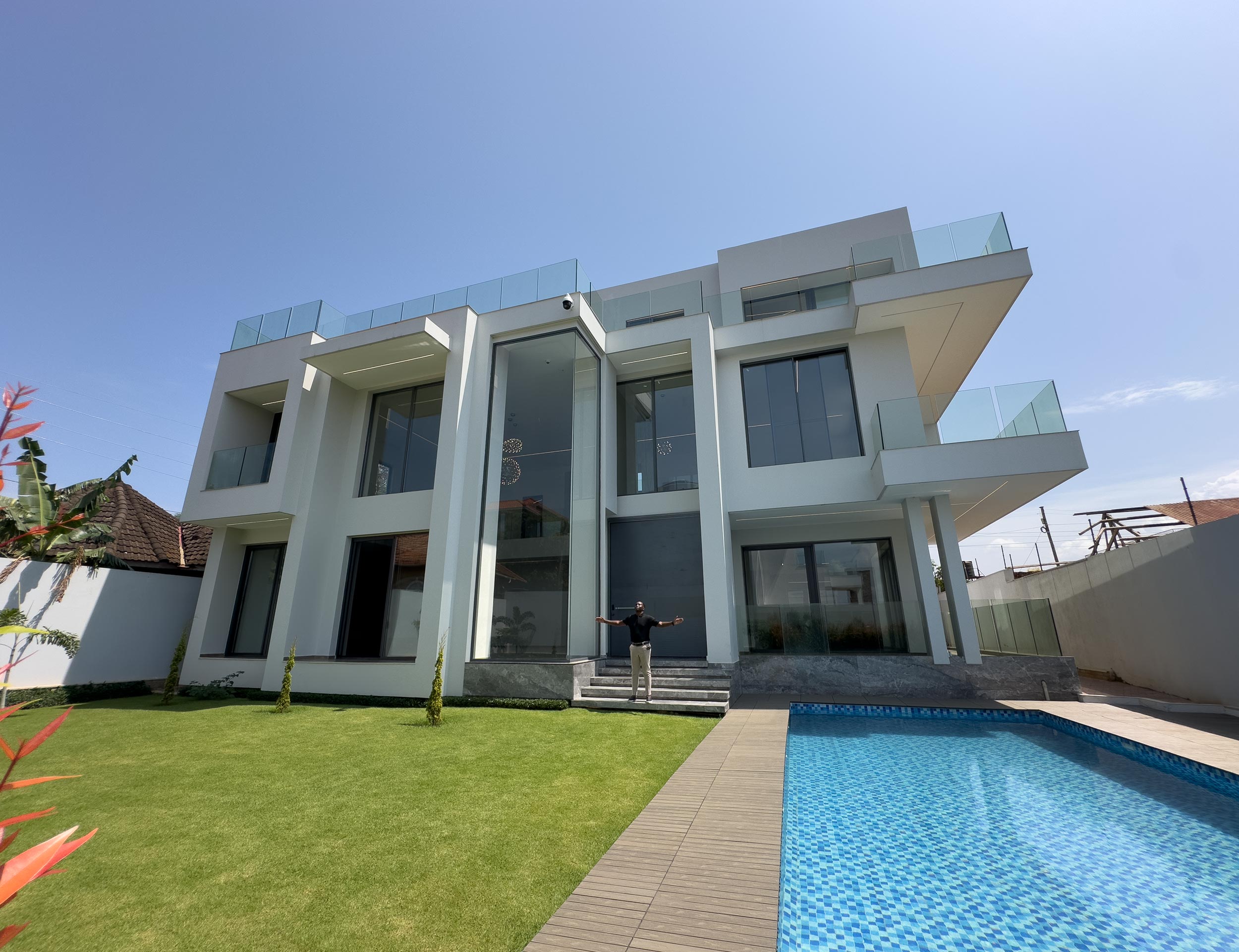 THE MOST BEAUTIFUL MEGA MODERN HOUSE IN MUNYONYO, KAMPALA – $1,200,000 USD*
