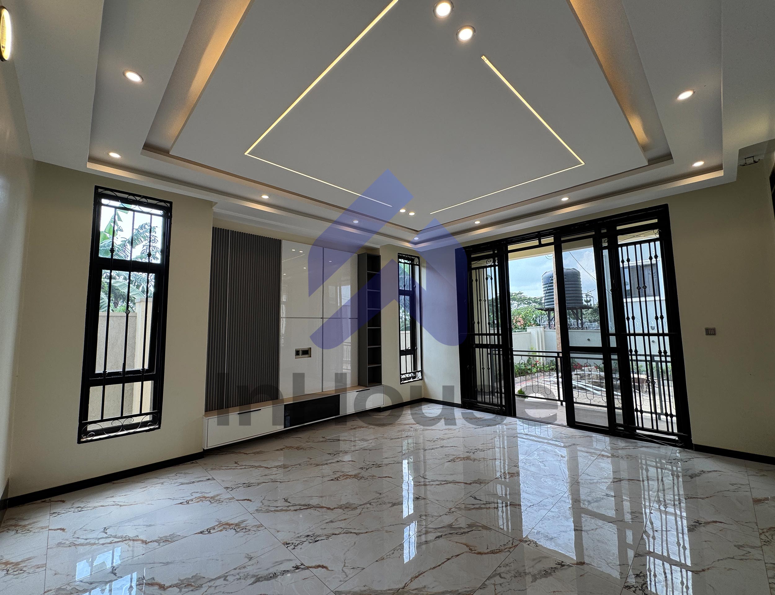 Untitled-9 UGX 1.1B 5-Bed Double Story House in Kira Town | 5 Baths, Outside Kitchen | 17 Decimals