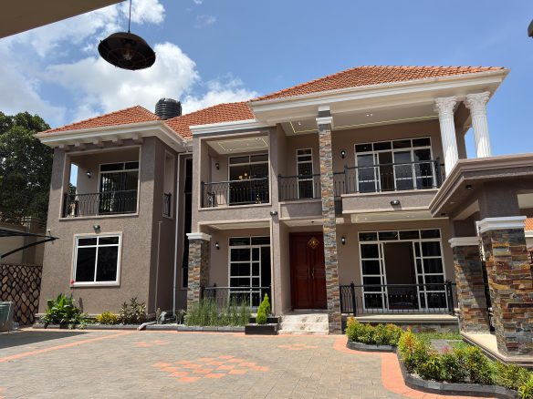 THE ULTIMATE FAMILY HOME: 6 BEDROOMS DOUBLE STORY HOUSE FOR SALE IN AKRIGHT ESTATE, BWEBAJJA