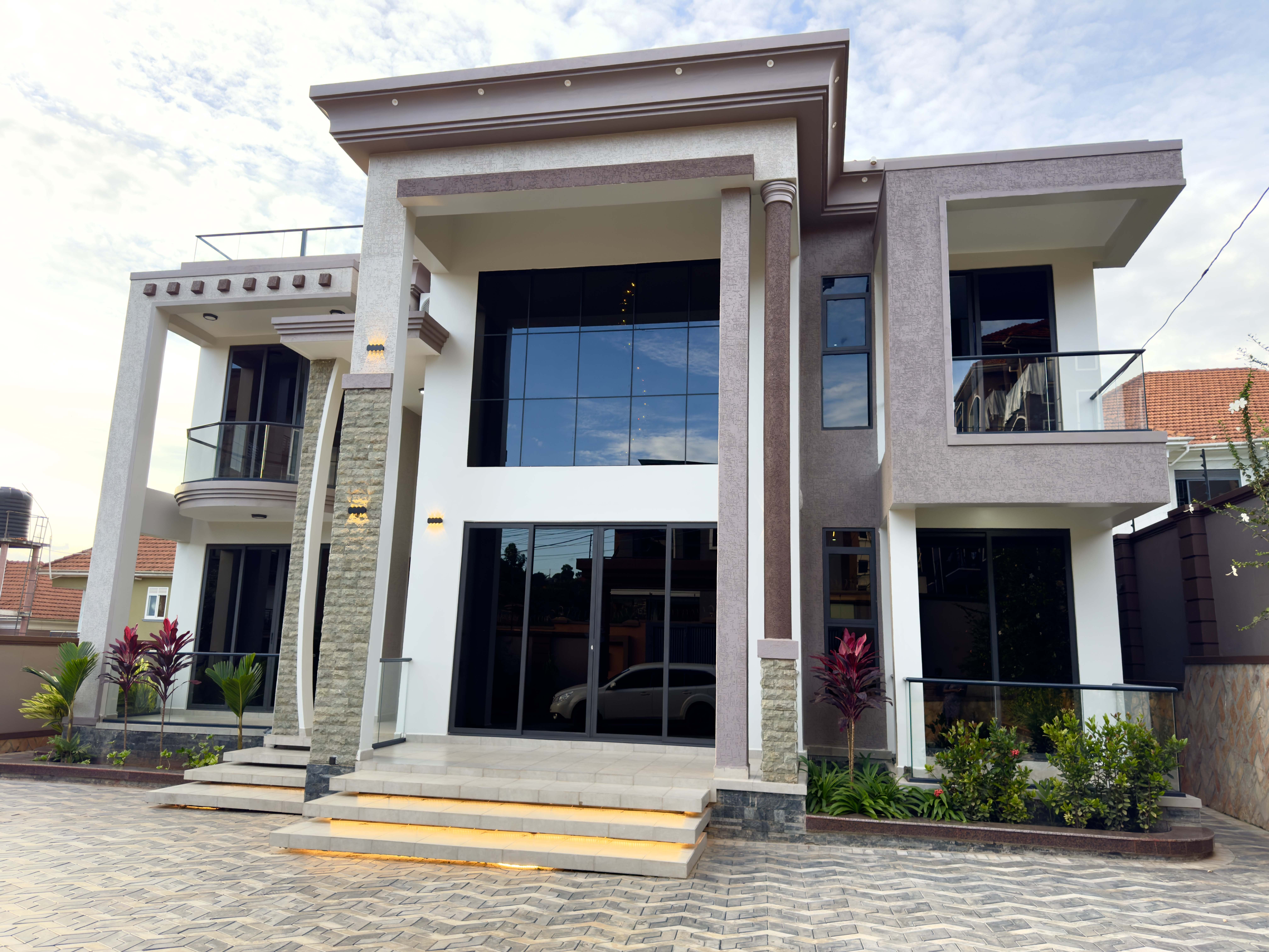 Estate Living Redefined: 6-Bedroom Family Home in Kyanja, Kampala | 7 Baths, Staff Quarters & Clean Private Mailo Title